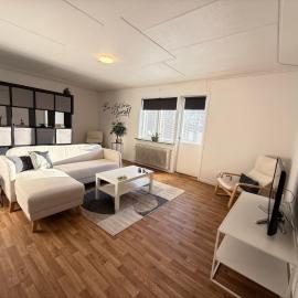 Comfortable 3 room stay in Östavall, hotell i Östavall