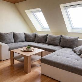 Moderne Wohnung nahe A7 & B3 - Parkplatz & Komfort