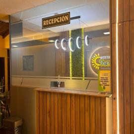 Hostal Terra 3 - BASE AÉREA, hotel en Quito