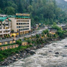 The River Grand Manali, hotel em Manali