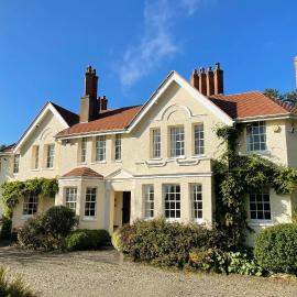 Ludlow Manor House with its own 6 hole golf course