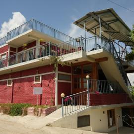 The Windbloom - Himalayan Farm Stay