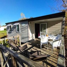 Camping Lac aux Oiseaux - Mobil-home 3 Pièces 4 Personnes MAE-0991, hotel in Martiel