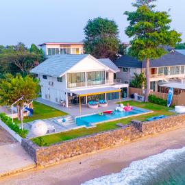 Pailay Beachfront Villa Cha-Am, hotel a Ban Bang Ket