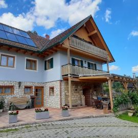 Ferienhaus Zotter, хотел в Фелдбах