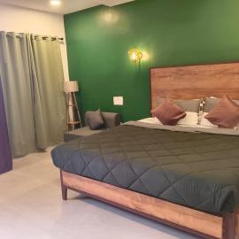 Tiger Wilderness Lodge-Navegaon Gate, hotel sa Chimur