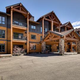 Mtn-View Escape: Suncadia Condo w/ At-Home Comfort, hotel v destinaci Cle Elum
