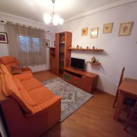 Se alquila apartamento para verano、トレラベーガのホテル