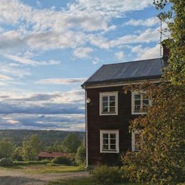 Gunnarsgården i Svenstavik, Hotel in Bergsviken