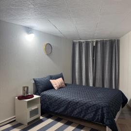 Charmant studio cosy privée, hotel i Drancy