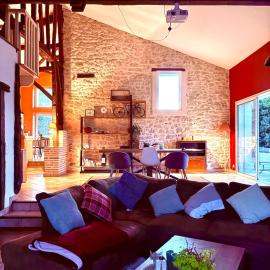 Belle maison à la campagne Proche Bordeaux Toulouse limitrophe Dordogne Lot et Garonne Gironde, hotel a Cocumont
