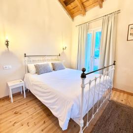 Kantouni House - Traditional Stay in Corfu, hotel a Kynopiástai
