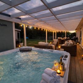 Luxury Escape at the Lake, hotel in Mangakino