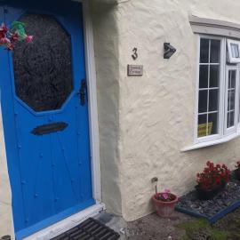 Bumble Cottage - Parking - Pet - Garden - Sleeps 4