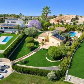 Little Paradise: Private Luxury Villa