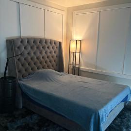 Private room with Fridge - Mini Mansion, hotel in Burbank