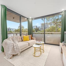 Stylish 2BR Getaway Near ANU w Parking n Wifi, hotel a Turner