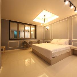 호텔야자 담양점 본관, Hotel in Kasan-ni