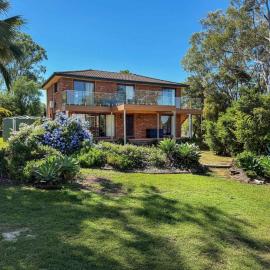 Hunter Homestead & Cottage