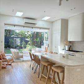 Villa Bondi - 3 min Walk to Bondi Beach with Private Garden
