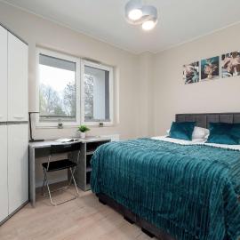 Modern Apartment with Parking and Balcony by Noclegi Renters