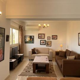 Maison de Lama - Expat friendly, AirCon, Garden access, hotel in Cairo