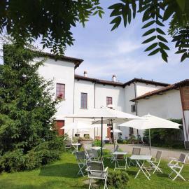 Appartamenti con Giardino privato e vista Corte - Arena Po, hotel a Arena Po