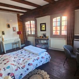 Agapi, hotel in Le Puy-en-Velay