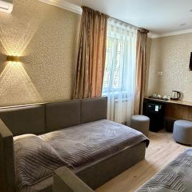 Sky 28: Almatı'da bir otel