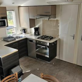 MH T14 entre pins et océan 2 chambres et 2 salles de bain dans camping 4 étoiles
