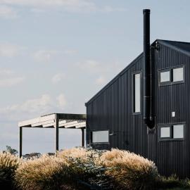 Connewarre Farm Stay - Sleeps 10 - Acreage By HostyCo, hotel a Connewarre