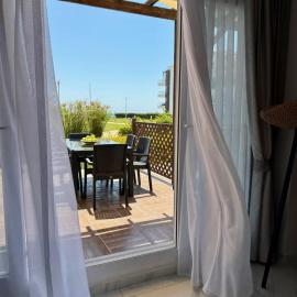 SUN & SEA apartments in Thalassa Beach Resort, Northern Cyprus, hotel in Paralimni