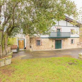 Txantelene - baskeyrentals, Hotel in Erandio