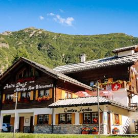 Aalts Dorf, hotel en Riale