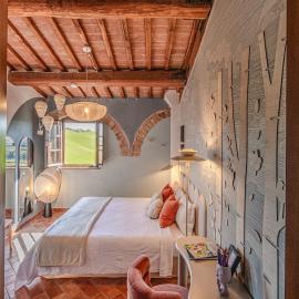 Family Breeze - Palazzo Monaci, panorami incredibili e piscina sulle colline toscane