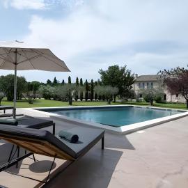 Mas de charme Alpilles et Luberon, hôtel à Noves