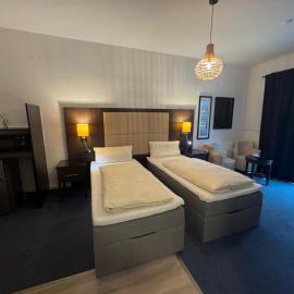 Globotel Studio Apartments, отель в Гарбсене