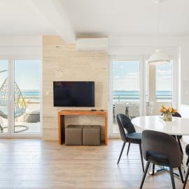 Apartments THE BEACH RESORT VIR, hotel vo Viry