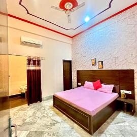 Hotel Kashyap palace: Vrindavan şehrinde bir otel