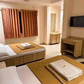 SD Blueberry Hotel, готель у місті Ширді