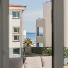 Apartments THE BEACH RESORT VIR, hotel di Vir