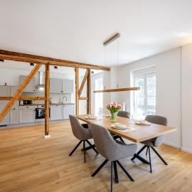 Moderne 3 Schlafzimmer Apartments mit Balkon und Aufzug teilweise mit Infrarot Sauna, hotel Bad Emsben