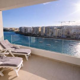St Julian`s Seafront 2Br Apartment Spinola - BBQ Central & Peaceful, מלון בפאצ'וויל