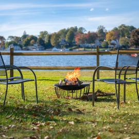 Game Room & Hot Tub: Family Gem on Lake Hopatcong, hotel em Lake Hopatcong