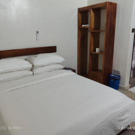 ERYL Hôtel, hotel em Yamoussoukro