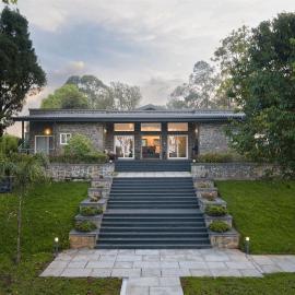 Sunny Woodlands Estate - A LuxUnlock Private Retreat