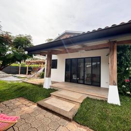 Casa Ramona Costa Rica, hotel u gradu Santa Cruz