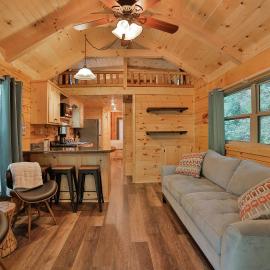 Viesnīca Bryce Cabin Lookout Mtn Tiny Home W Swim Spa pilsētā Čatanuga