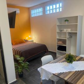 Aqui es 6!, Hotel in Banfield