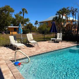 Driftwood Getaway Vacation home, hotel in Fort Myers Beach